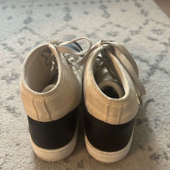 Air Jordan Jasmine Premium HC GG 'Pearl Heiress' 6 - Picture 4 of 8